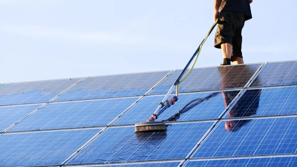 Cleaning-Solar-Panels